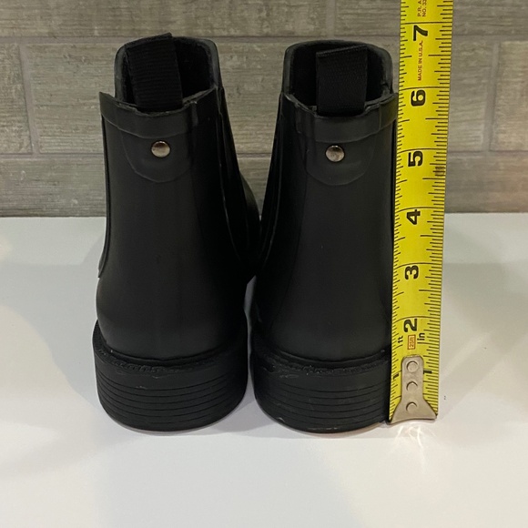 Madewell Chelsea Black Slip On Ankle Rubber Rain Boots Size 8 - Picture 13 of 13